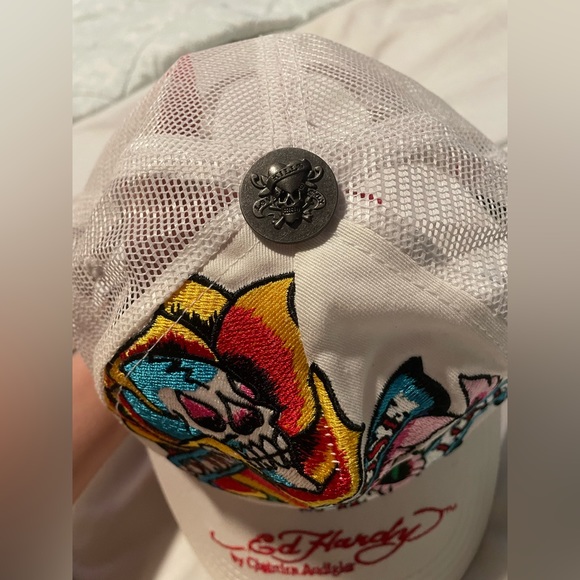 Ed Hardy Y2K Fashion SnapBack Hat - Picture 3 of 7